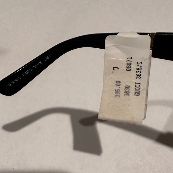 Gucci Sunglasses - Picture 11 of 15